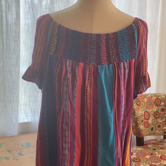 Multicolor Top - Picture 3 of 5